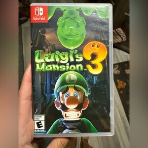 Nintendo switch game - Luigi's Mansion 3